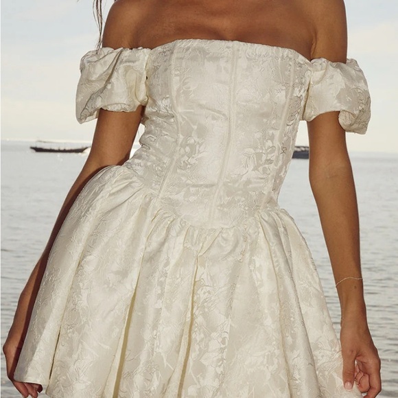 Eloide mini dress Off-Shoulder Ivory Jacquard Dress JAUS - Picture 3 of 4